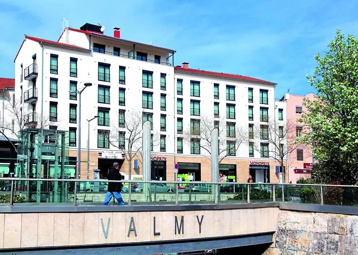 Appart'city Confort Vaise 3*