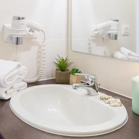 Appart'city Confort Vaise Aparthotel 3*